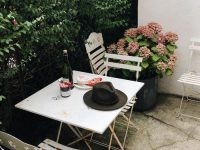 Choosing garden furniture